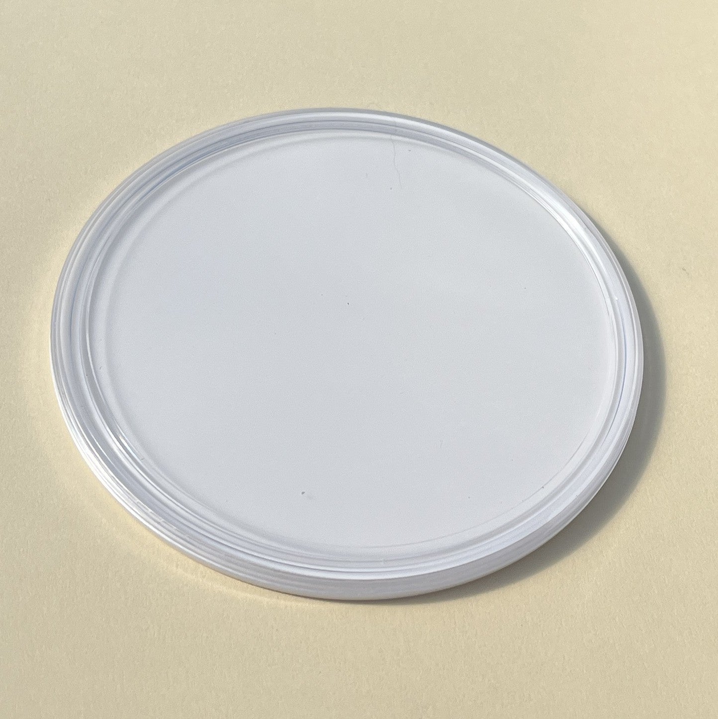 Clear Top / Solid Bottom - Round